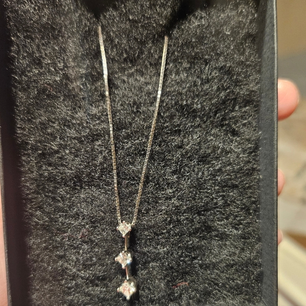 Elegant Diamond Necklace